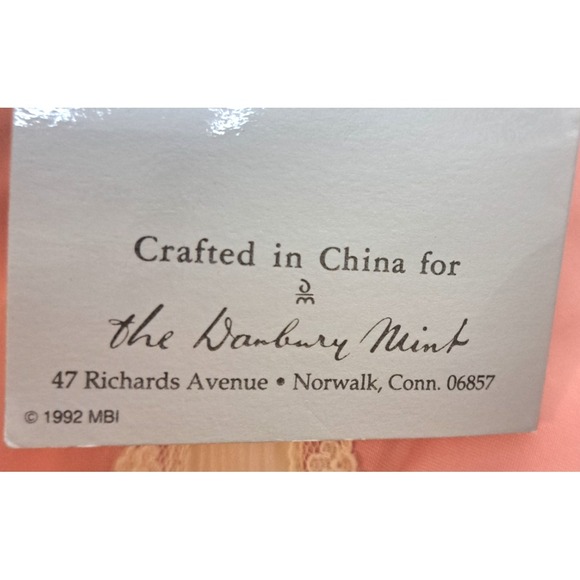 Danbury Mint 26"Porcelain Doll Vintage 1992 with Tag (not attached) Gift - Picture 9 of 12